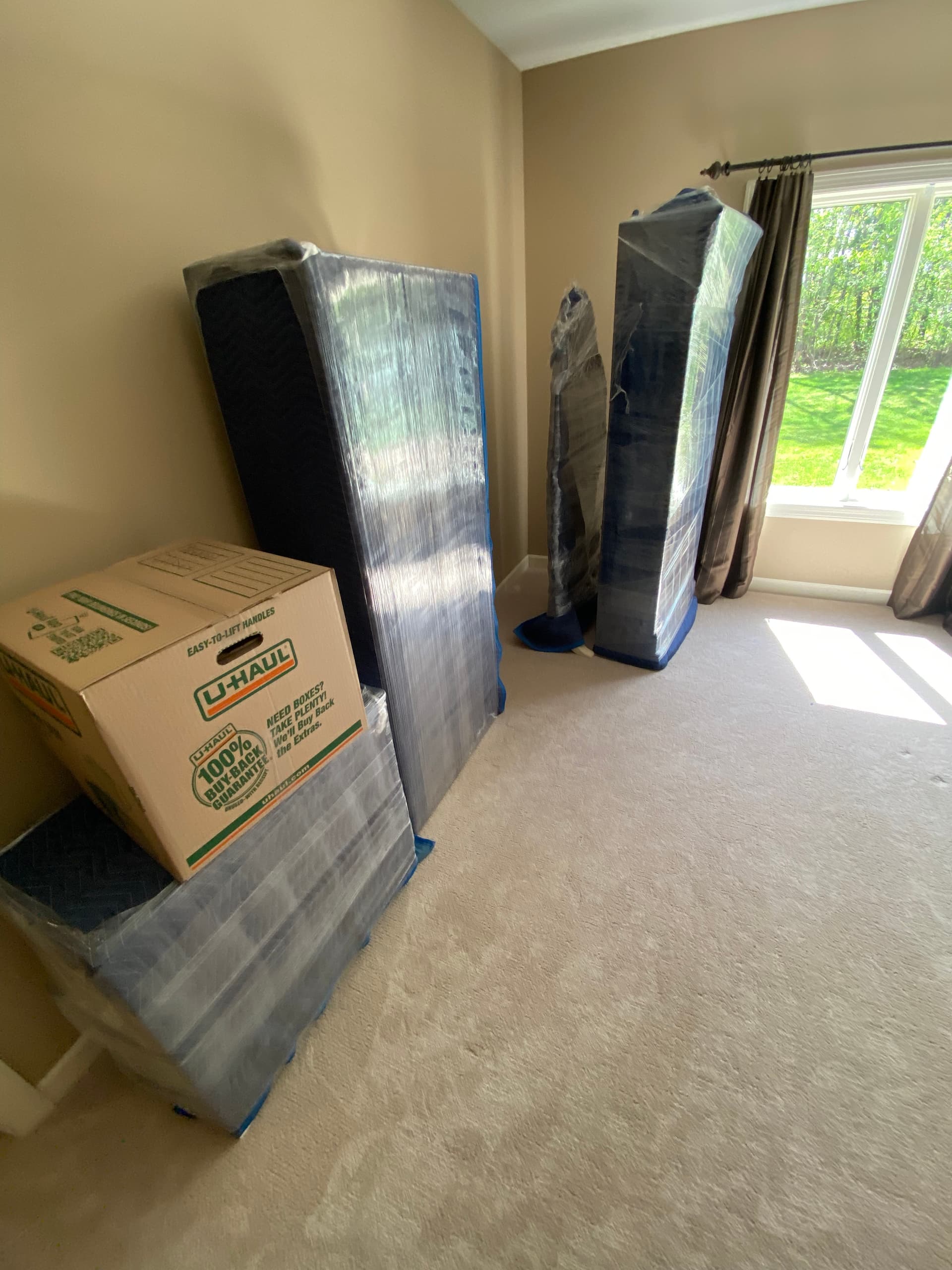 Gallery photos for How We Keep Your Furniture and Floors Safe During a Home Move: Image #3