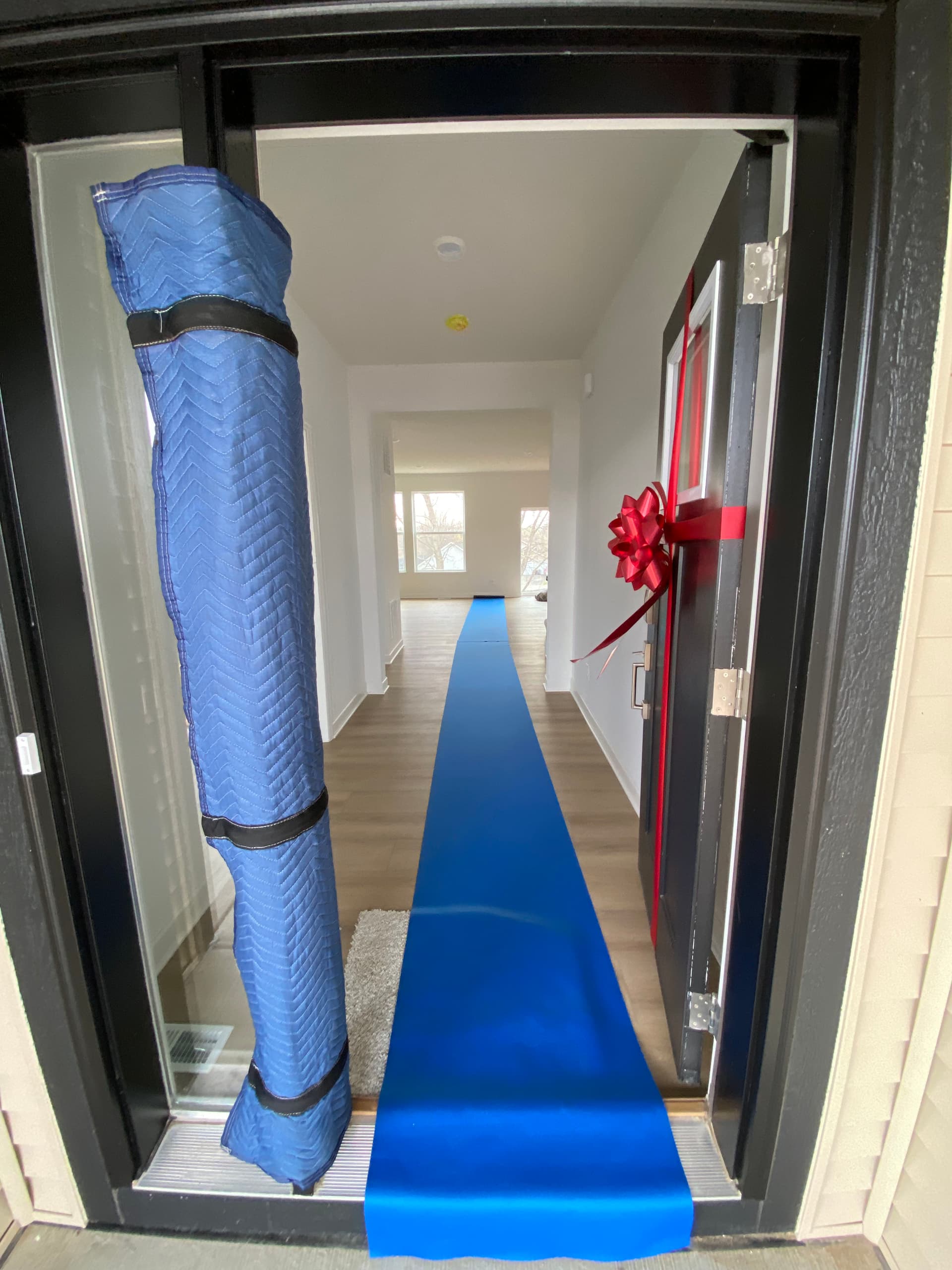 Gallery photos for How We Protect Your Home During Every Move: Image #2