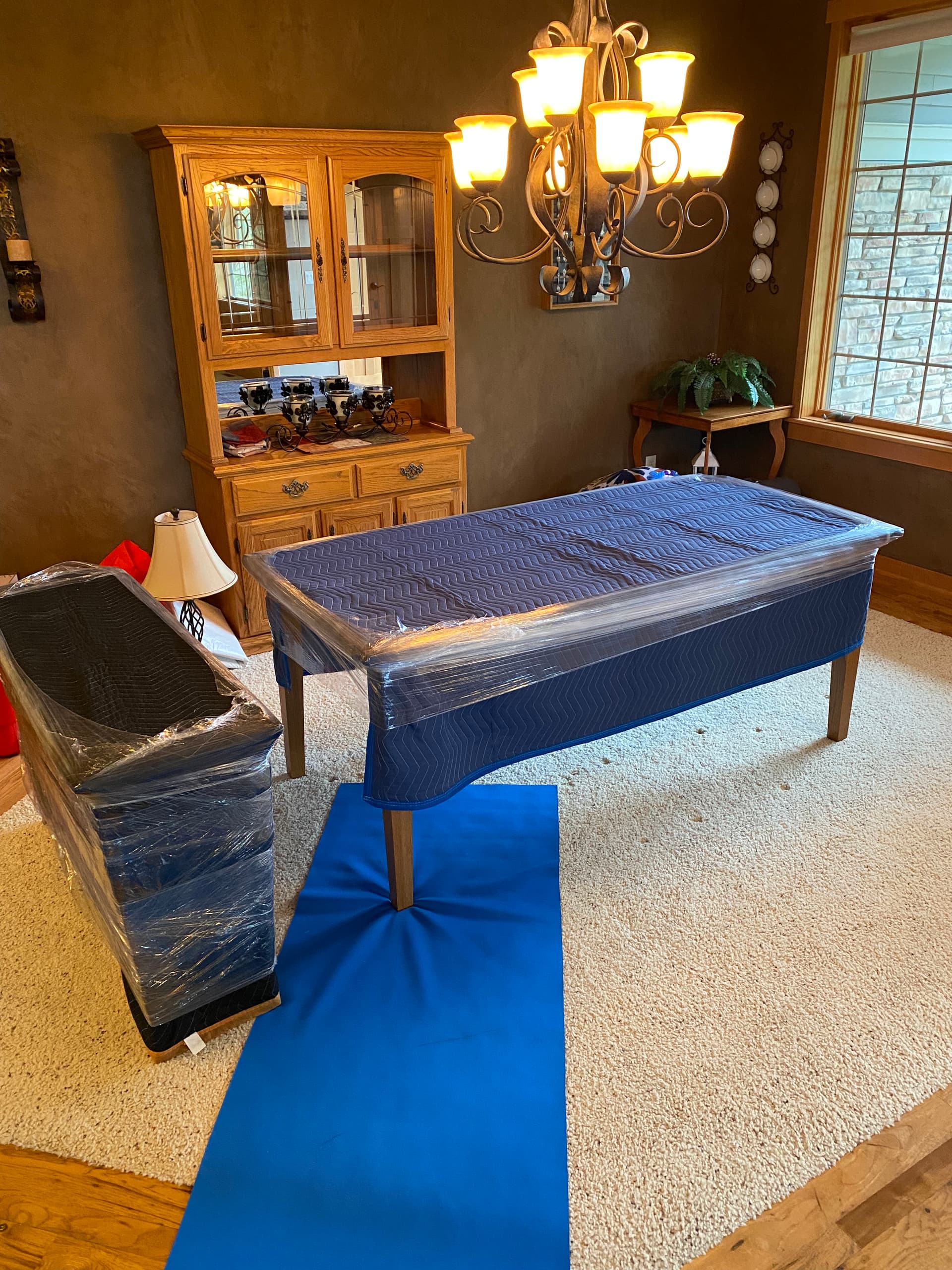 Gallery photos for How We Protect Your Home and Furniture on Moving Day: Image #5