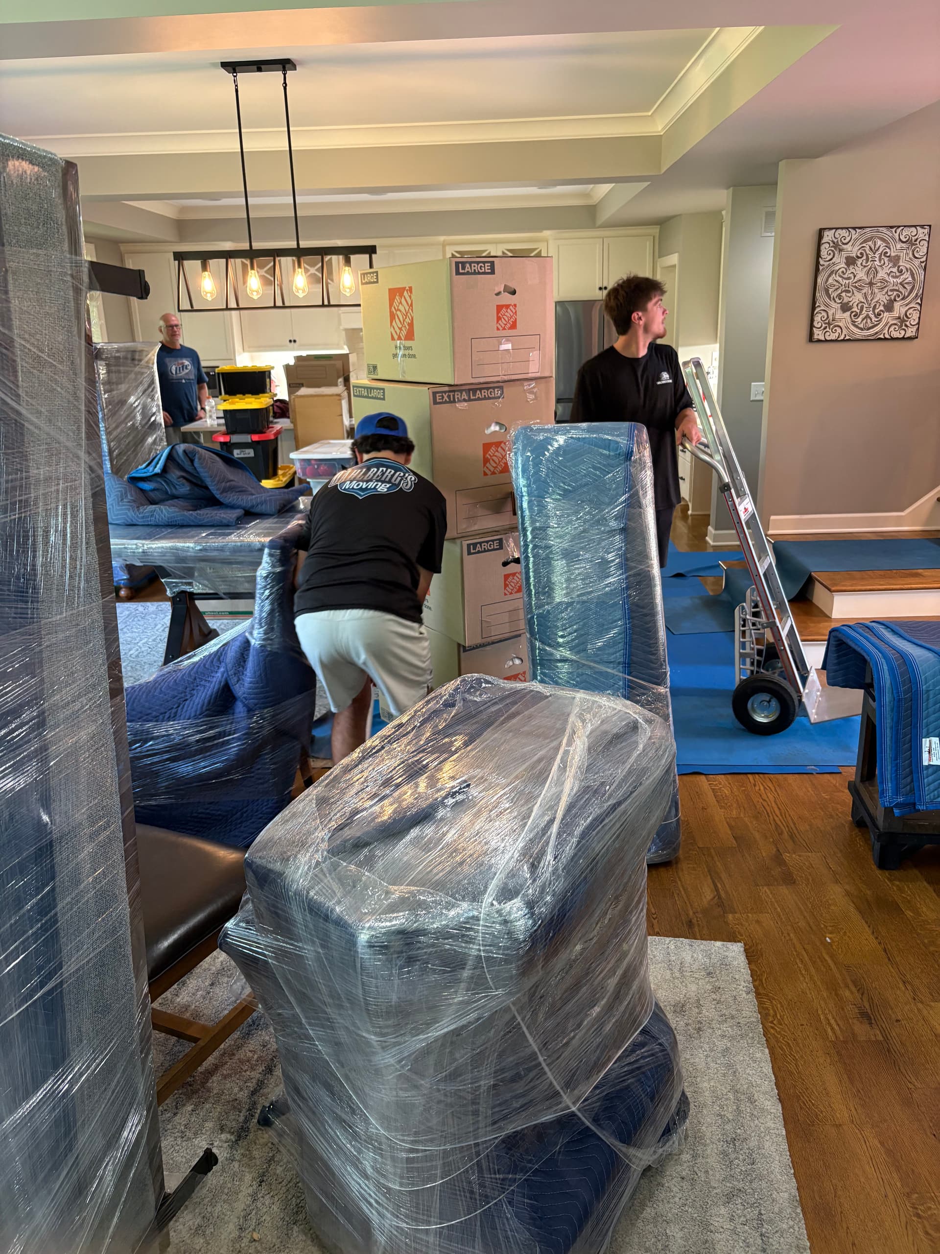 Gallery photos for Apple Valley Load-Only Move Done Right: Image #2