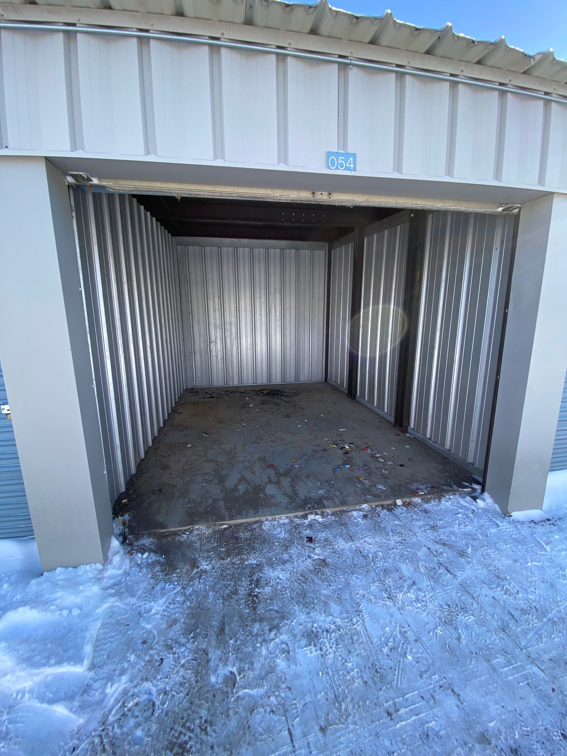 Gallery photos for Storage Unit Cleanout in Shakopee MN: Image #1